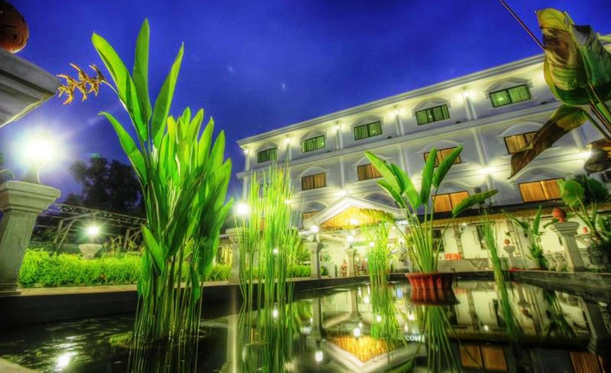 Galaxy Angkor Boutique Hotel Siem Reap Exterior foto